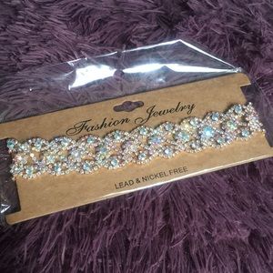 Diamond gold choker